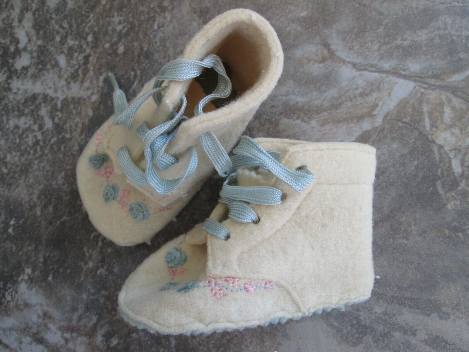 Vtg Handmade Baby Booties Boiled Wool Felted Boots Blue Pink Floral Tie Precious