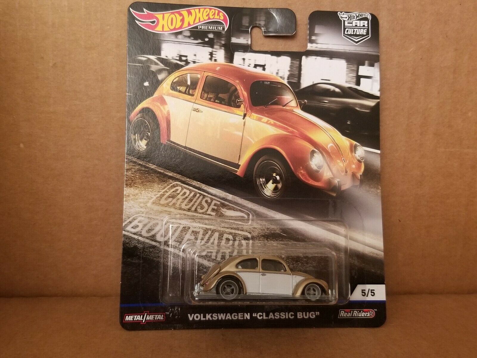 Hot Wheels Premium Boulevard Volkswagen Classic Bug